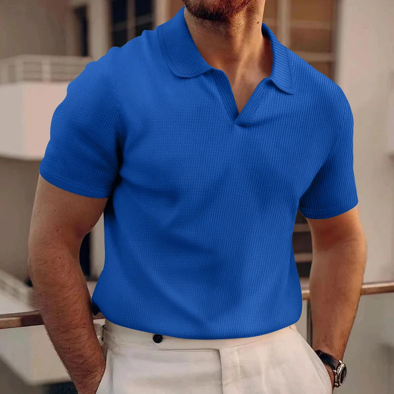 Modern Waffle Polo – Stijlvolle Zomer Must-Have met V-Hals